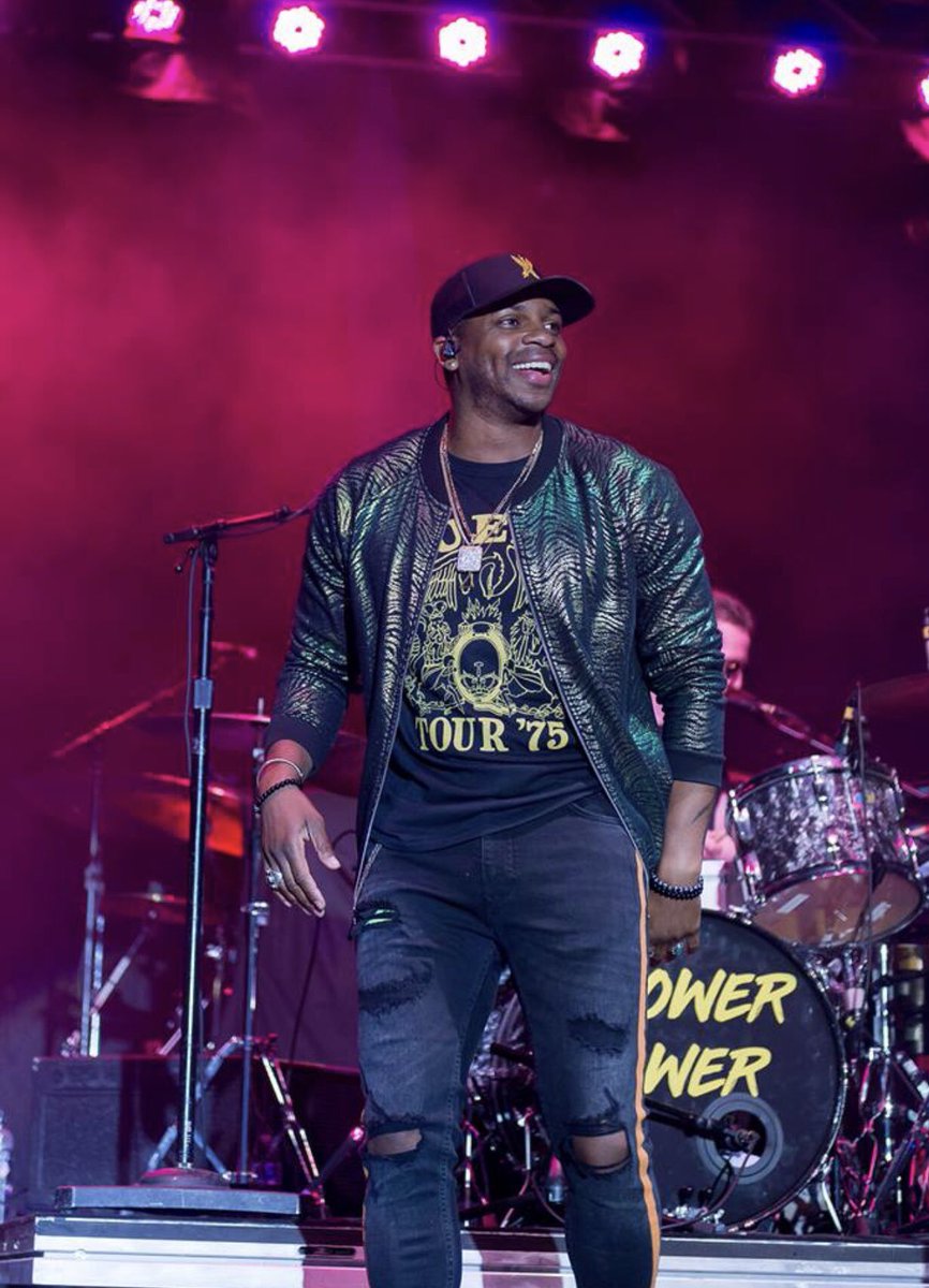 Country_Fan_86's tweet photo. Here are a few amazing 📸 of @JimmieAllen by @catcountry987 photographers from #SpringJam2019 #jimmieallen #youmakemewantto https://t.co/0jyEWDhGZG