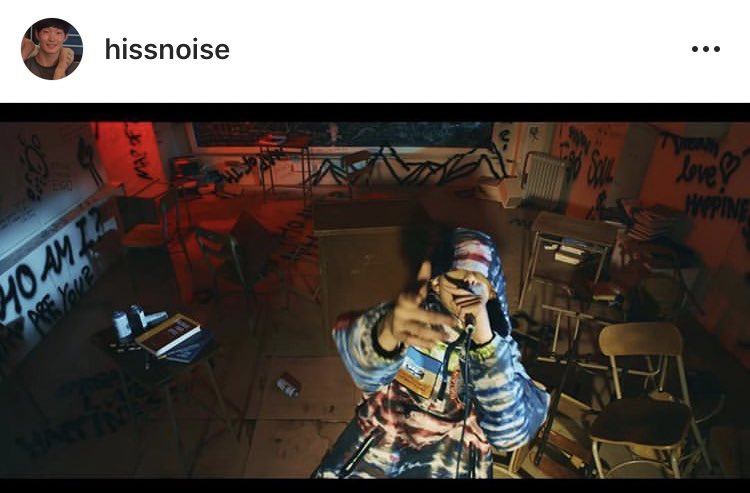 peachBOY_0613's tweet photo. 「hissnoise’s IG」

BTS MAP OF THE SOUL : PERSONA
‘Persona’ Comeback Trailer
It’s an honor to participate in the album’s beginning track.
The music video is cool... pdogg hyung, thank you always 🙇🏽‍♂️ https://t.co/DdPInLyHw1