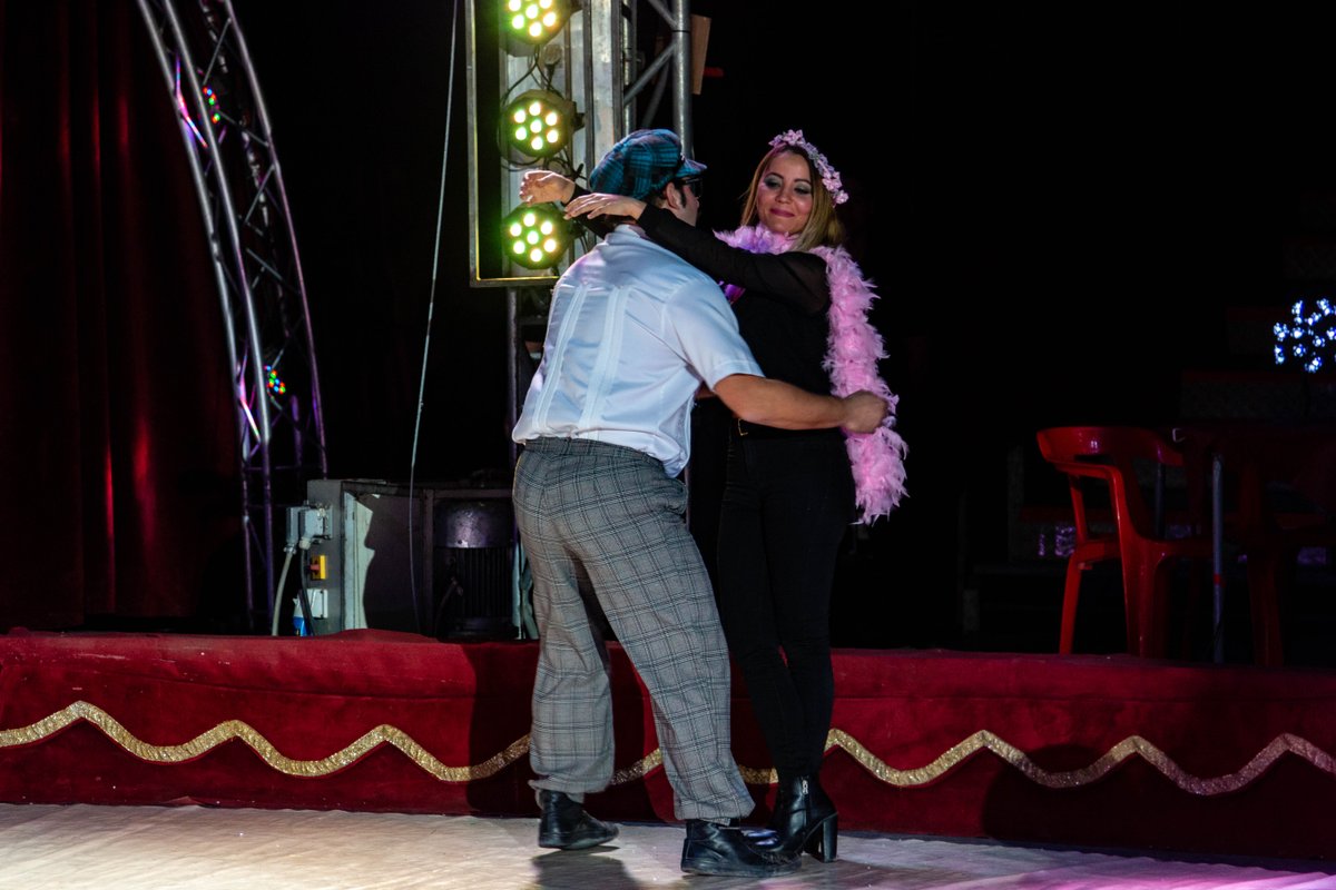 CircoComedia's tweet photo. Ya está aquí la #primavera,  que la sangre altera... pero en nuestro #circo todo el año es primavera, si no que se lo pregunten a  nuestro público #humor y #amor #risas y #besos #espectaculo y mucho más #circo para #adultos https://t.co/VsTqifZEez