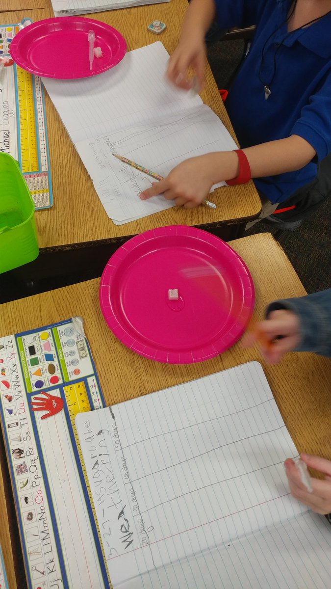 staceymonroe1st's tweet photo. Learning about weathering and erosion today using sugar cubes. Students shared out results with the class.  @PineGroveAP 
@ashleymayville @Michell12754597 https://t.co/UppVCbYNjJ