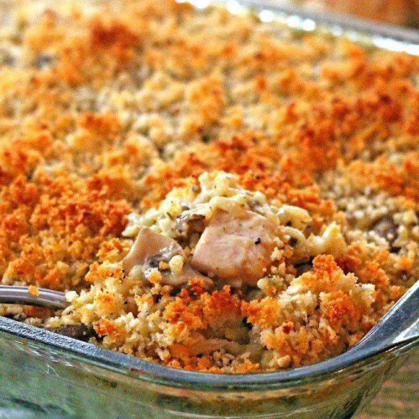 Chicken Wild Rice Casserole is a company worthy dish that you can make ahead of time. A classic combination. #recipe #dinner #casserole #chicken #rice #wildrice melissassouthernstylekitchen.com/chicken-wild-r…