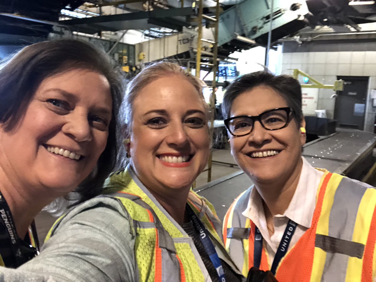 Going for GOLD 🏆 safety here in PIT ! Working with the best Maria Chavez ! @weareunited @PIT_JOANNE