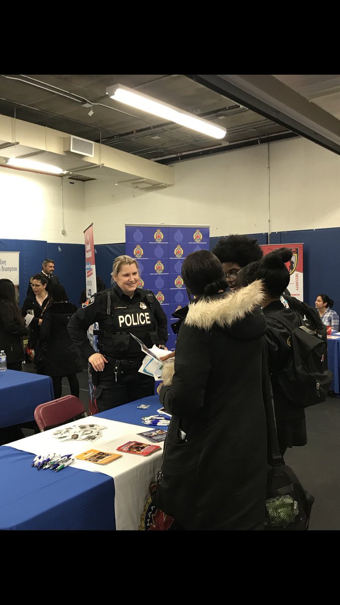 JoinHPS's tweet image. Our recruiters are @sheridancollege public safety career fair discussing a career with the @HamiltonPolice.