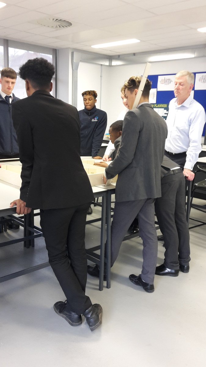 HeathrowUtc's tweet photo. Thank you @PeterBrettLLP @JohnGuestLtd @HeathrowAirport for delivering invaluable #utcpipelineprogramme sessions today! Here are some shots of our #KS5 students in action, completing various #engineering challenges! #employerengagement #LoveUTCs https://t.co/SIYGHVN4c1