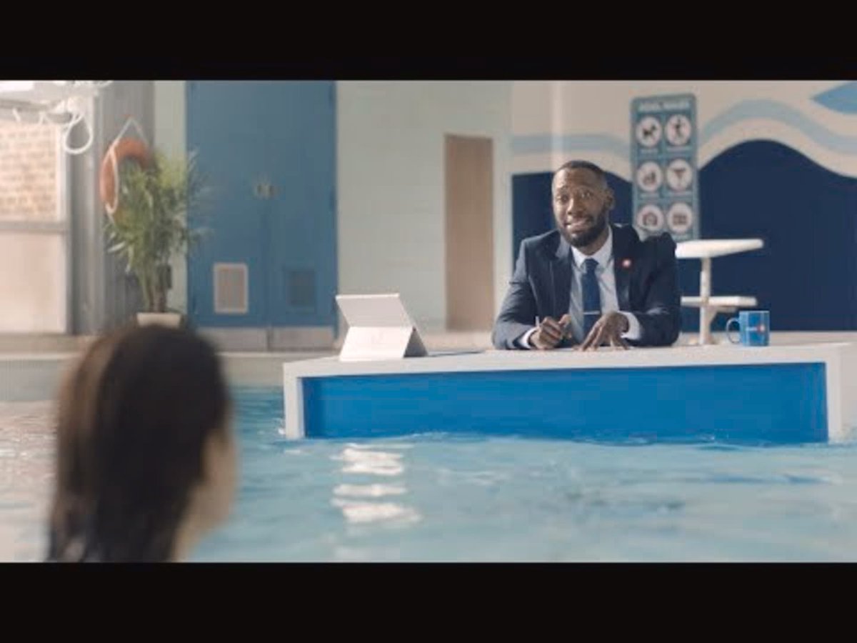 stuart_thomp's tweet photo. New Girl actor Lamorne Morris is here is help BMO customers. See the new BMO Effect ad: https://t.co/6Fzc5Rfd4b #proudtoworkatbmo https://t.co/ot4MRMadlp