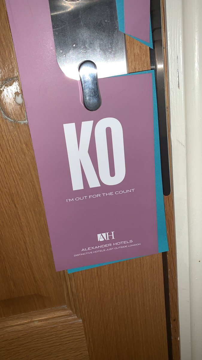 joe_weller_'s tweet photo. Even the hotel room is mugging me off!! 😂😭 ffs https://t.co/50d57hqIuw