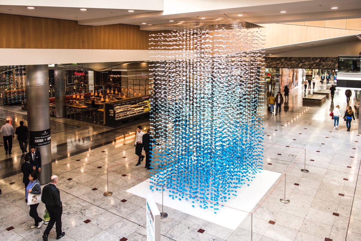 RBFloralDesign's tweet photo. Creative #origami display by https://t.co/xNifmGOwpm promoting #MadeLondon at #canarywharf

#CanaryWharf #CanaryWharfLondon #London #MadeLondon #DesignandCraftFair #DesignandCraftLondon #EastWintergarden #Origami #OrigamiInstallation #JubileePlace #OrigamiArt https://t.co/HX8CrXf3Us