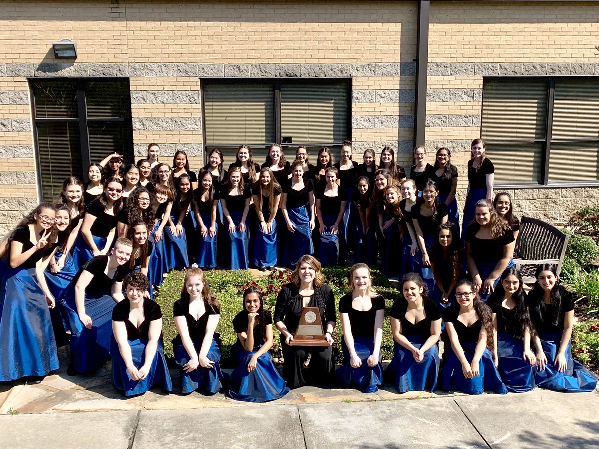 CONGRATULATIONS to CANTIAMO who earned all 1st division ratings (superior) from every judge, resulting in a SWEEPSTAKES at UIL!!! 🥳👏🌟