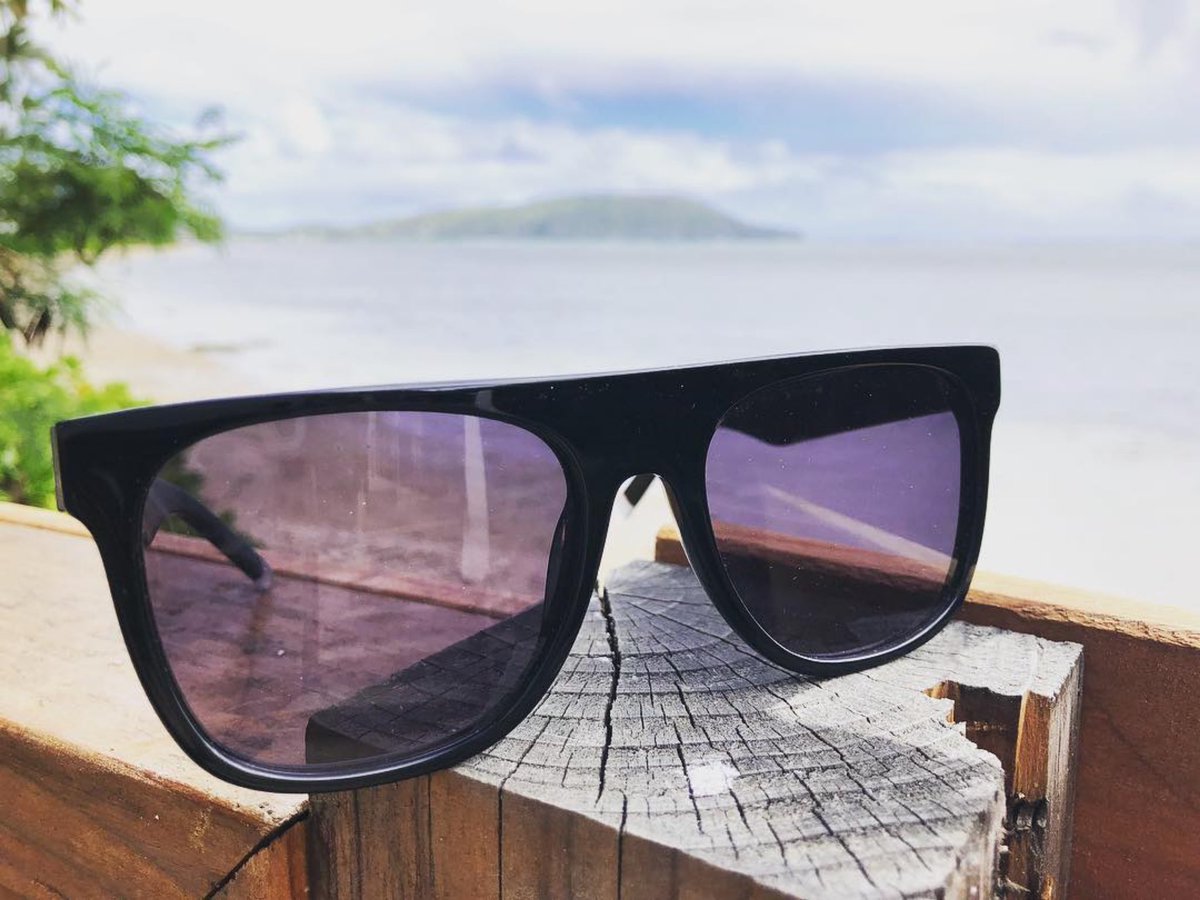 Our <a href="/IM1_LLC/">IM1</a> by <a href="/looseleafny/">Loose Leaf Eyewear</a> #menssunglasses are available on <a href="/amazon/">Amazon</a> along with other 🔥 styles 😎