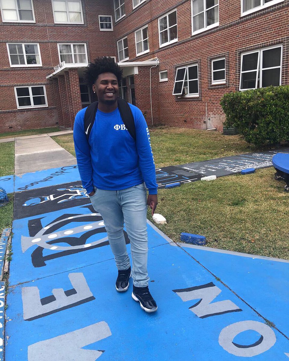 sleezsofunny's tweet image. I had to boost up my confidence 🐺🌙#PhiBetaSigma #Live5 #ΦΒΣ