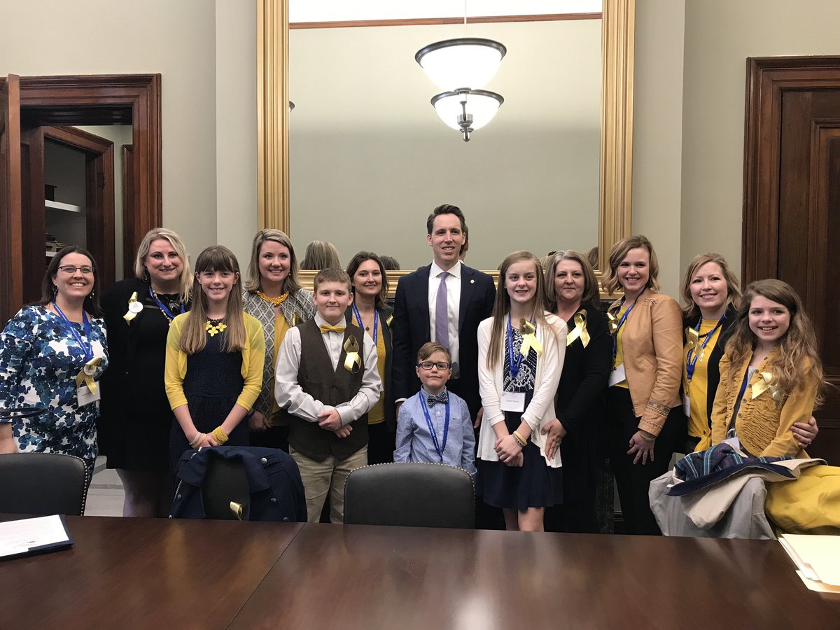 bcutd_advocacy's tweet photo. Thank you Senator @HawleyMO for taking the time to listen to the stories of our childhood cancer fighters. We appreciate your support in our efforts to #FightCancerforKids! https://t.co/DyPuAPpspS