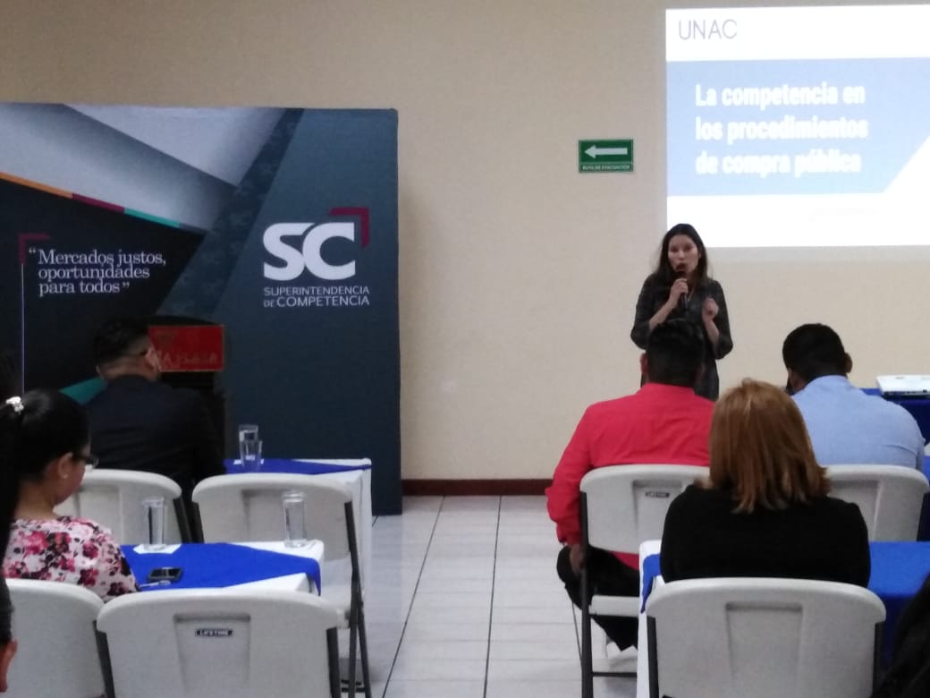 SCompetencia's tweet photo. #EnEsteMomento, equipo de expertos de la SC y #UNAC, capacitan a personal de #UACIS, sobre la importancia de la Competencia en compras públicas, en la Zona Occidental.
#ElSalvador #CapacitaciónSC #Competencia https://t.co/1nEWZIKc3F