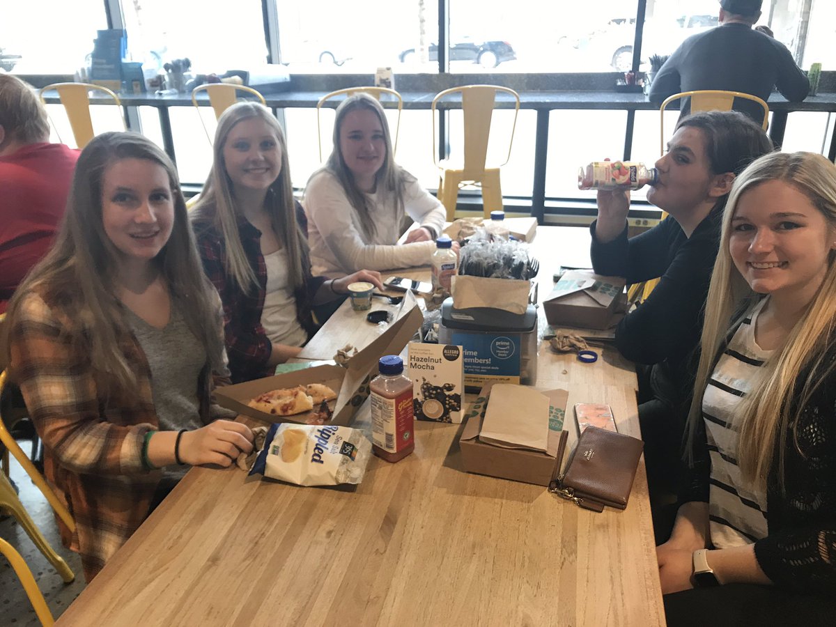 MrPSocial_KMS's tweet photo. Lunch at @WholeFoods in Minneapolis. Not what we planned But it did the job. #learningoutsidetheclassroom #kmslearns https://t.co/uchbSqIfVV