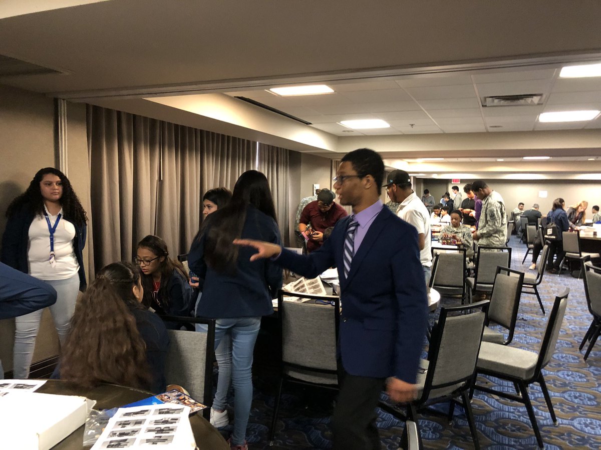 shhscompsci's tweet photo. Texan Robotics @frc6655 helping  @sernational STEM robotics competition. #ser2019 https://t.co/qbem8qmzIh
