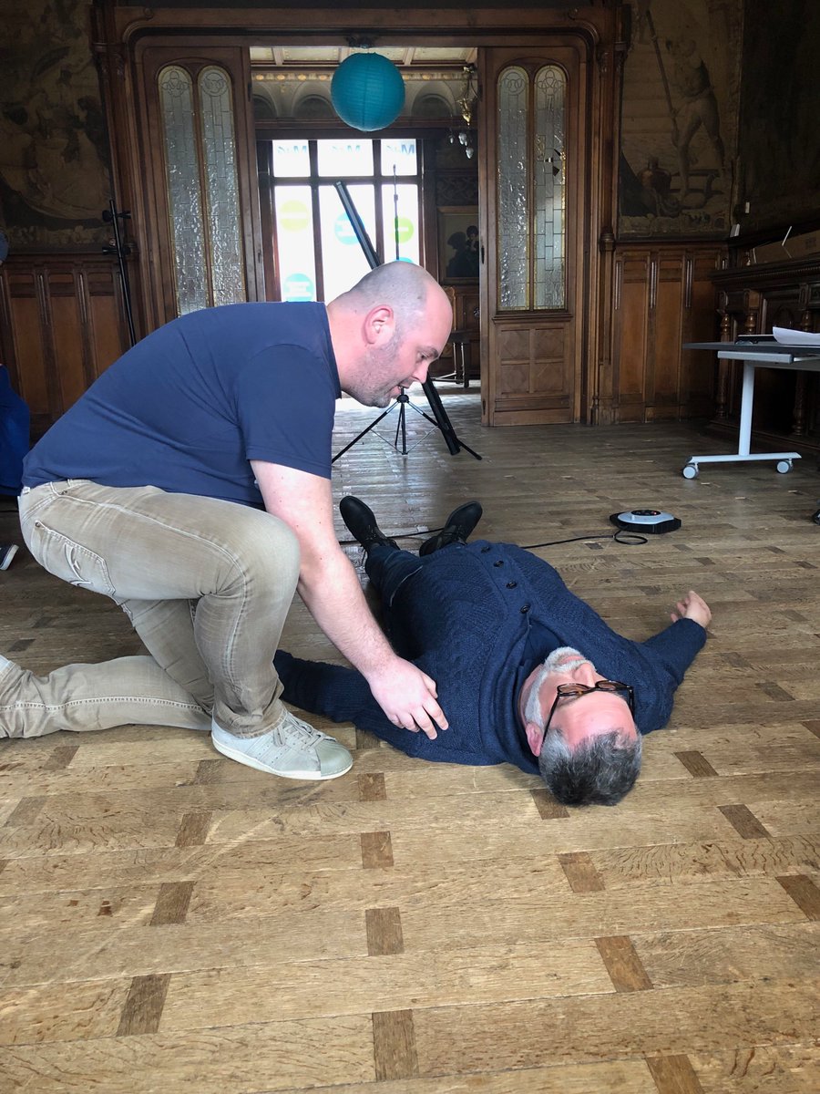 symbol_it's tweet photo. Cette semaine, c'est formation Sauveteur Secouriste du travail à la @ADPC59 pour une partie de nos #symbolcoder ! Bravo à eux 👏 #SST #secourisme #formations https://t.co/UyQyW2pIYq