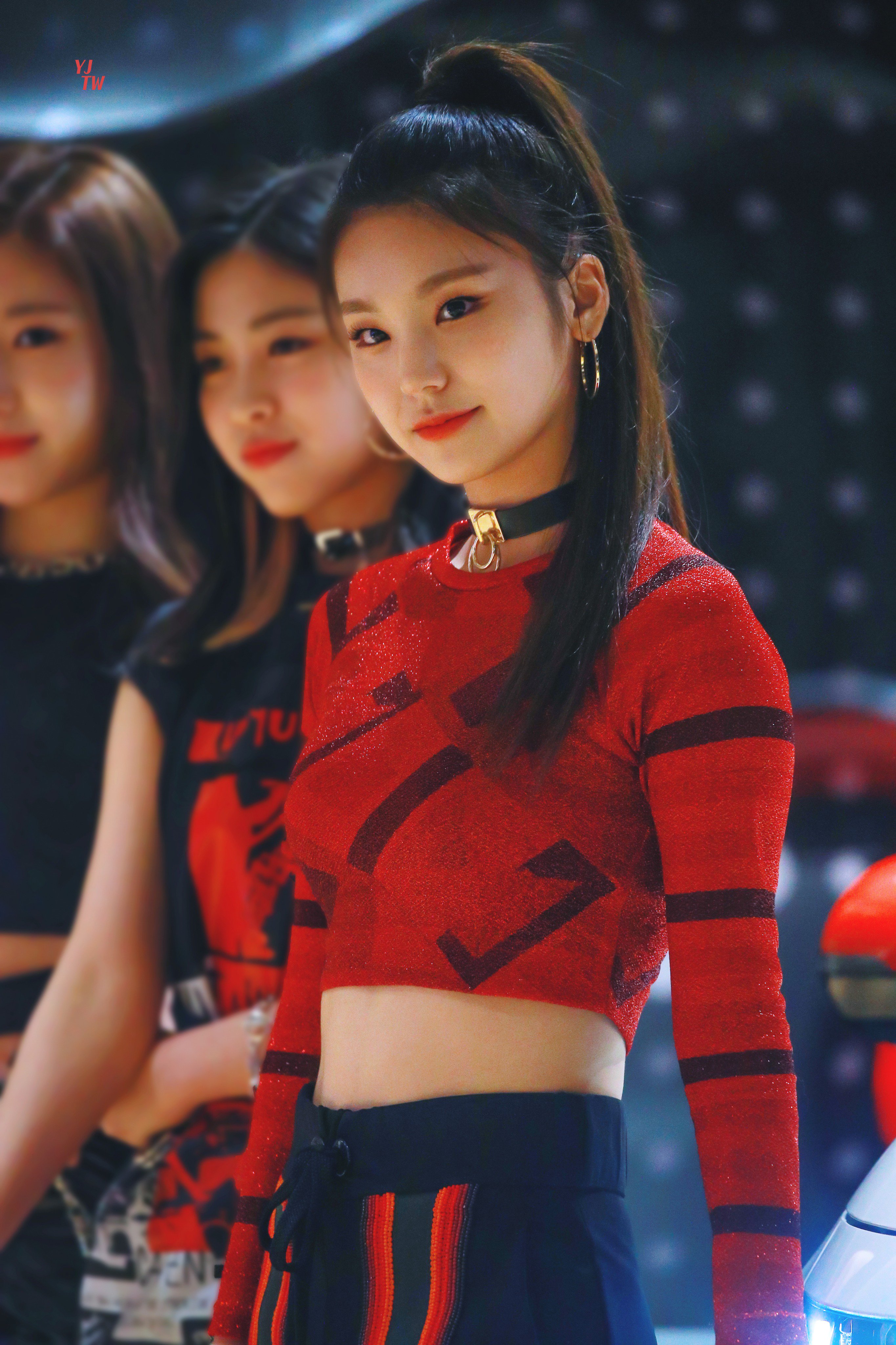 D2rd2ybUcAAumqG.jpg:orig