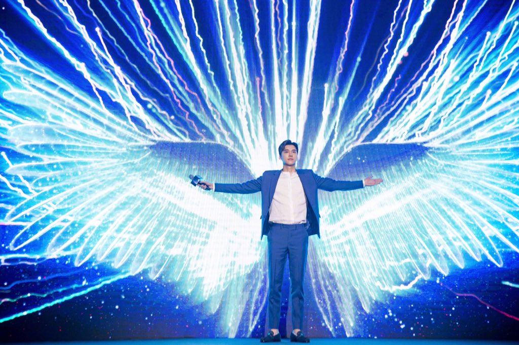 20190327 出席创维电视春季发布会