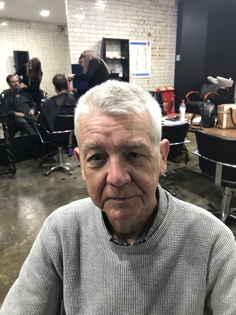nickyoliverway's tweet photo. Nakia learning to be a barber #NickyOliverAnnualPass #VCTC #Barbering #OldhamSt #NorthernQuarter #Manchester #NickyOliverHairdressing #creative #creativecircle #GoodSalonGuild https://t.co/0x3U3odfOK