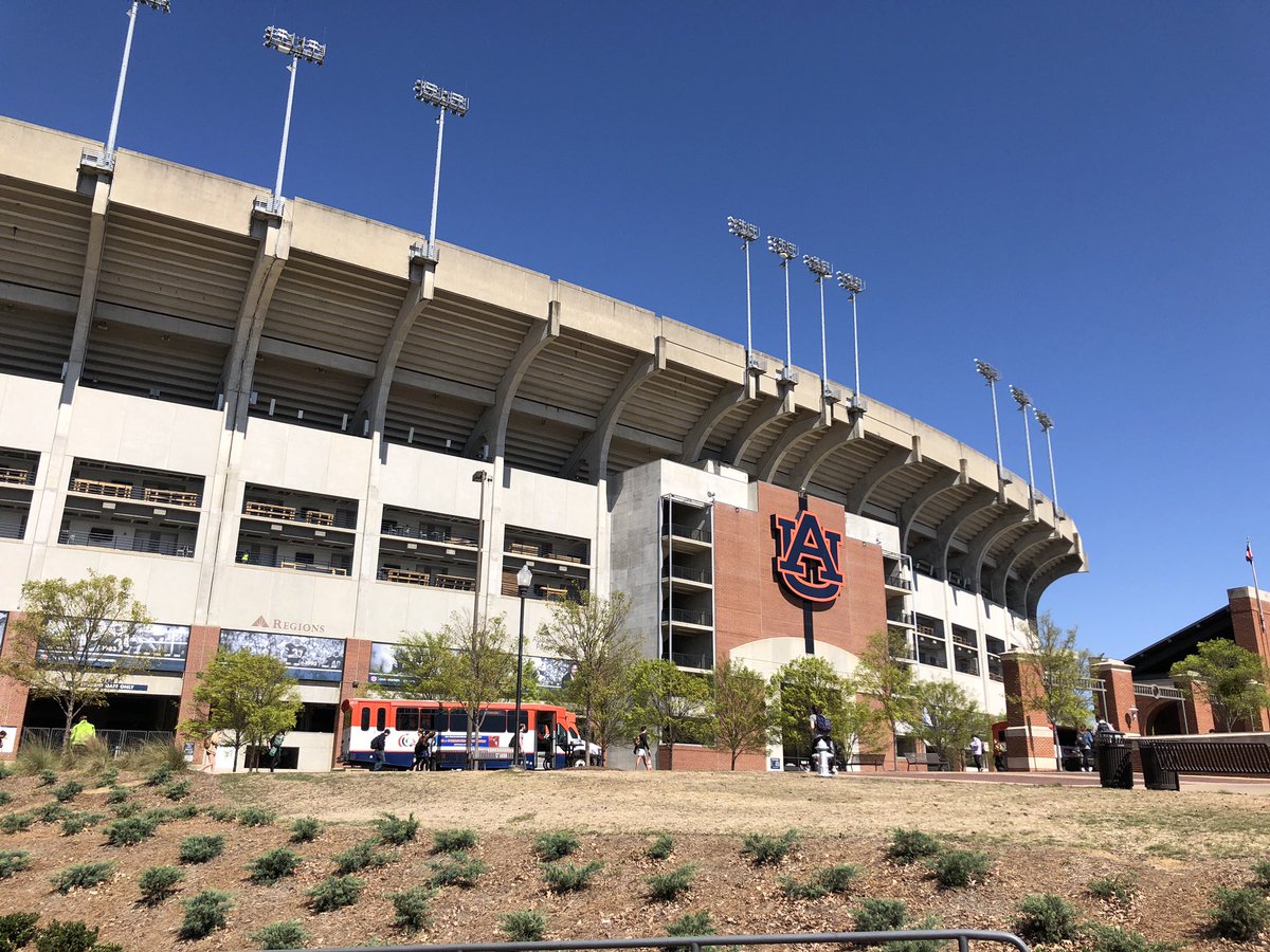 Great to be back at <a href="/AuburnU/">Auburn University</a> for the <a href="/WarEaglePR/">AU PRSSA & PRCA</a> Career Day! #PRDay <a href="/PRAuburn/">Auburn PR</a>