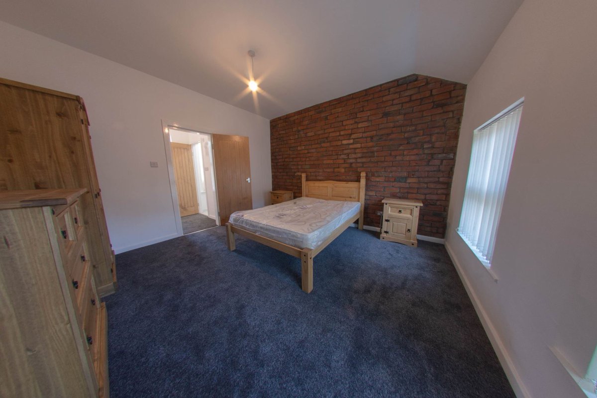 RentalsLeeds's tweet photo. Just take a look at the scale of properties that we have on our books... 

This particular property is simply stunning with an extremely high-quality finish!

If you are still looking to rent a property then get in touch via 0113 2749283. Visit: https://t.co/aqtph4fKqi https://t.co/tRN1klDXJZ
