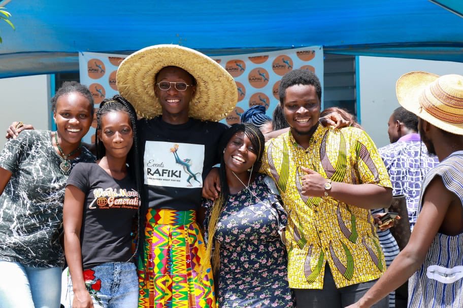 EventsRafiki's tweet photo. MR. f.I.K.I is ‘FRIENDLY‘. He’s in his hat.The hat signifies shelter hence, at @EventsRafiki we shelter your events from the storm. 
He attracts people with his friendly nature. Woara wu3ba!💪🥰#GIJ_At_60 #GIJ_PR_EVENTS #Creativity_Through_Events #PR_Project_19 https://t.co/NJj3Tjz66E