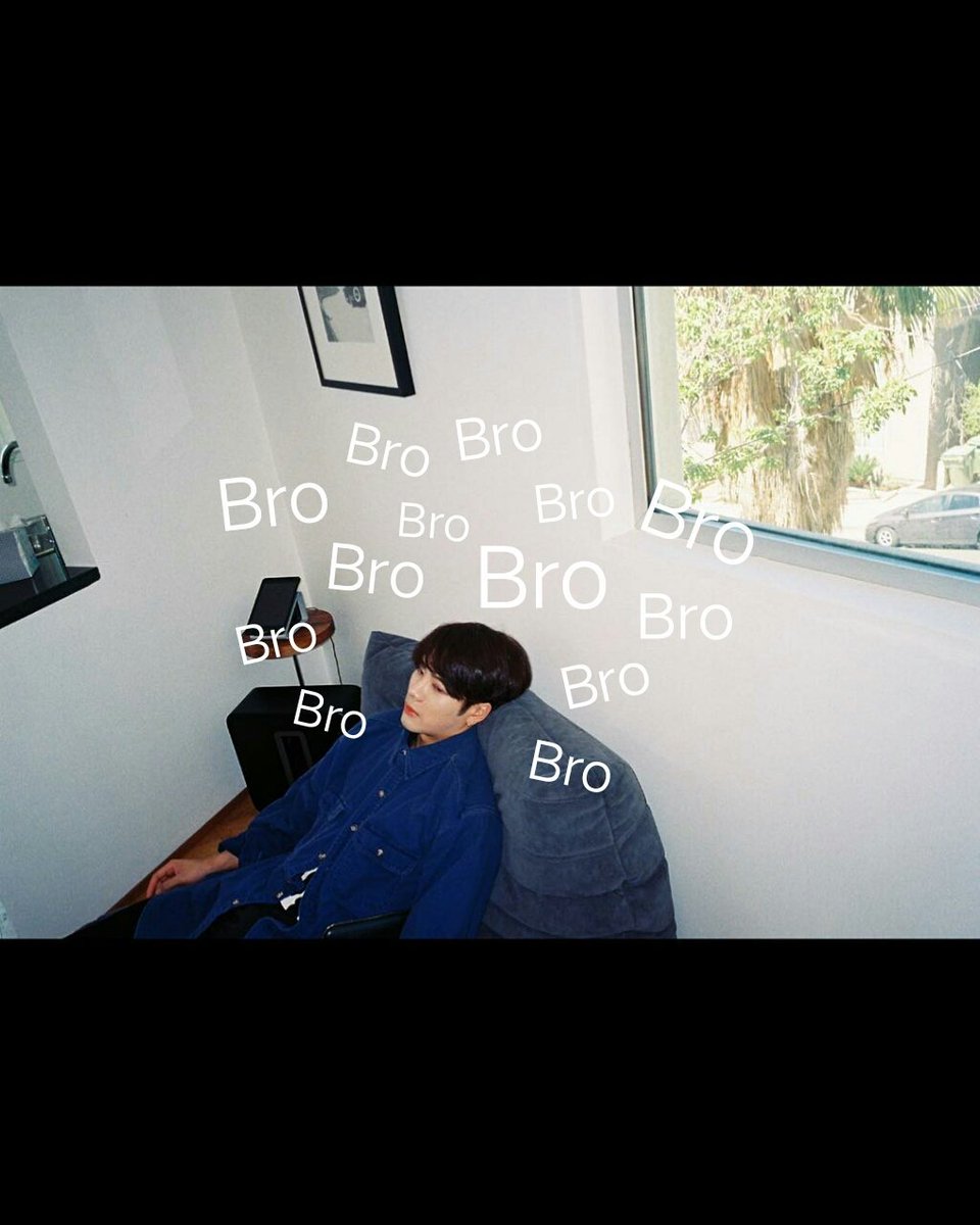 powerful16328's tweet photo. omg but jackson in this jb's pic acted like he knows that the friend having to call 'hyung' will use BRO on the bd caption 😂😂😂 https://t.co/jAKbxbS6RH