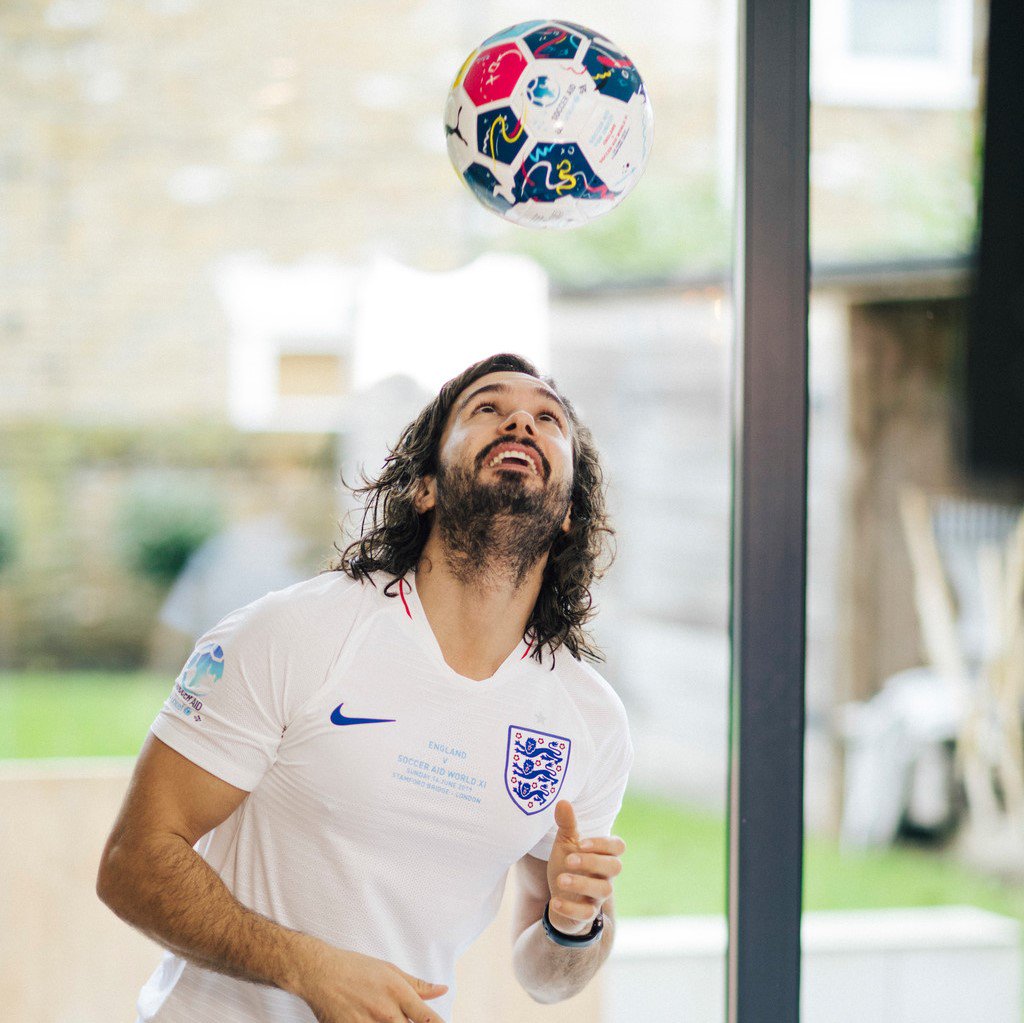 socceraid's tweet photo. 📷 Some of our confirmed #SoccerAid players so far!

@didierdrogba @usainbolt @MarkWright_ @thebodycoach https://t.co/FpNNghi23r