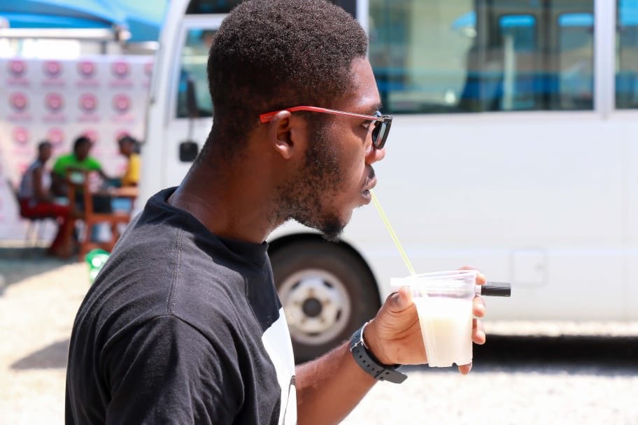 EventsRafiki's tweet photo. Uaaaaaaaaahhhhhh! Ummmmmmmm! Salivating! Bhad! Bhad! Bhad! Our juices👍💪👊💯💯 natural. We have your health in mind!
#GIJ_At_60 #GIJ_PR_EVENTS #Creativity_Through_Events #PR_Project_19 https://t.co/IAJwg6qogW