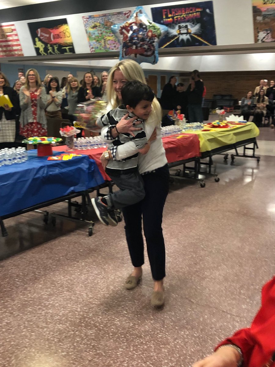 My heart is full ❤️Last night was magical. What an honor it was to receive an award at the SEPTA staff appreciation event last night.  <a href="/OSchoolsPR/">Oceanside School District #OSD_NY</a> <a href="/jmcgahan31/">Julie McGahan✌🌏⚓</a> #school6