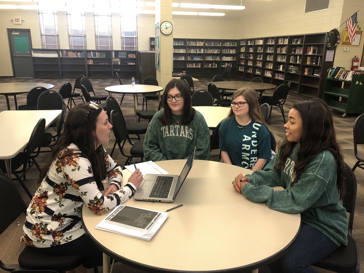 JonesCollege_'s tweet photo. #JCDualDays continued this week as our Admissions Counselors worked with students from Taylorsville High School yesterday and North East Jones High School today helping students create schedules for the upcoming fall semester. #InspiringGreatness #JonesBobcats #NewBobcats https://t.co/LfsofYrs6l