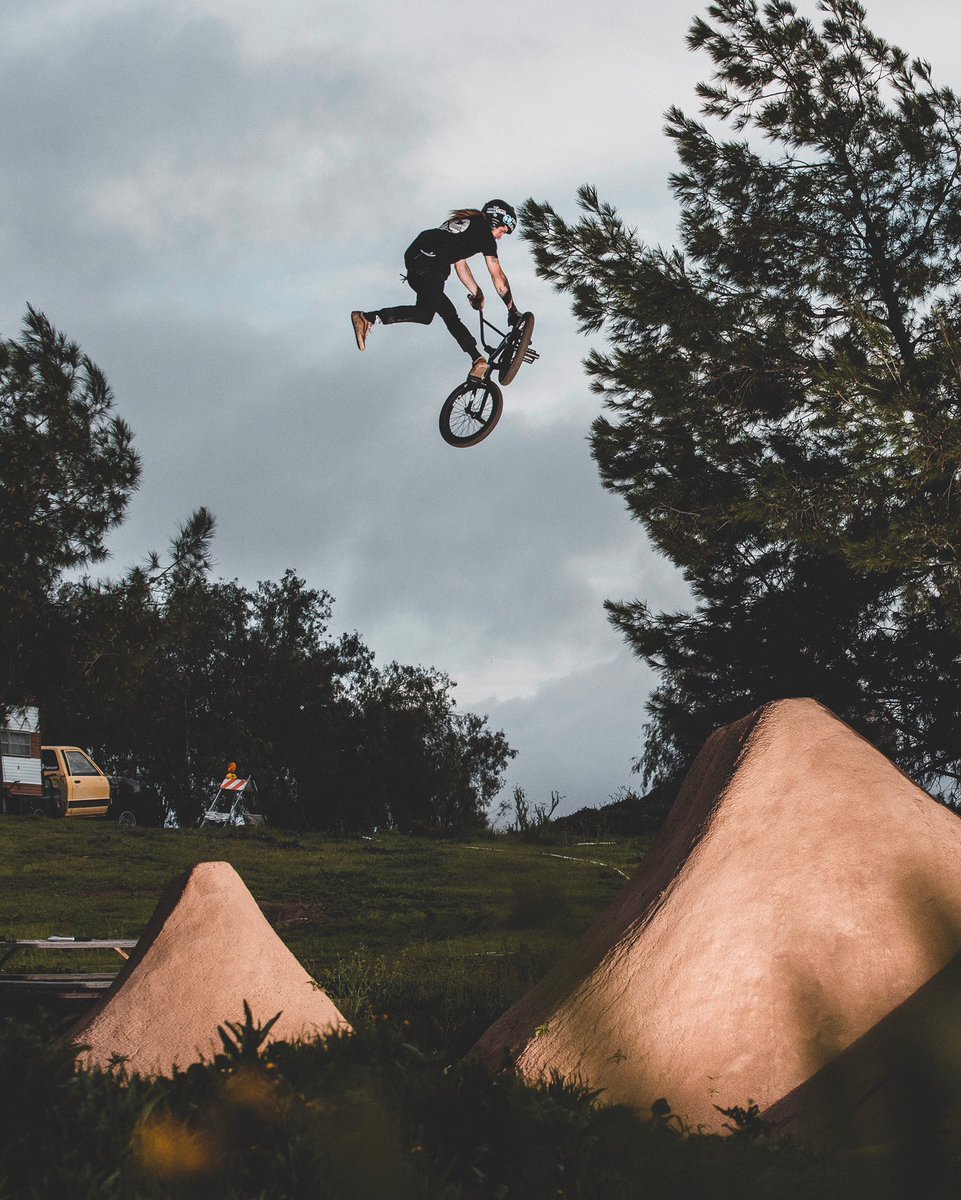 Matt_Cordova's tweet photo. Always good times with the crew. #fodtrails 📷: @dallas_dunn | @DrinkHealthAde @verdebmx @demolitionparts @vansbmx66 @ride100percent https://t.co/80AobDrCQg