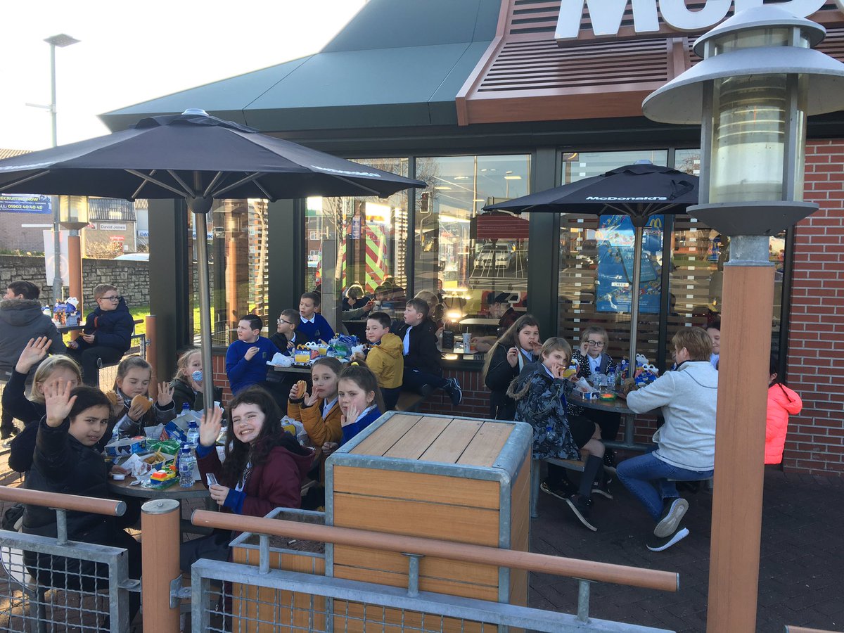 mrsglloyd's tweet photo. @YsgolMaesglas Just leaving Macdonalds in Newtown. Sat Nav says we will be with you at 6:30. We will keep you informed of changes https://t.co/HpLiIhd2Ql