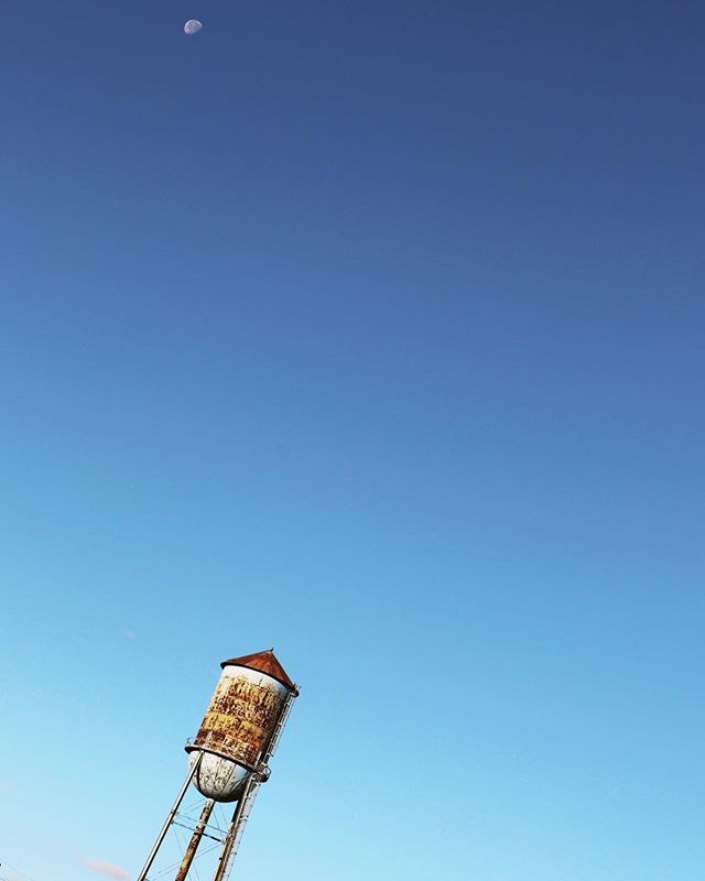 “Water Tower Tales” as told by @haldissteve. Part 2 of a series. #makenstudios #allinkensington #watertowersofkensington #marketfrankfordline #kensingtonphilly #phillyphotographer ift.tt/2uvOWAk