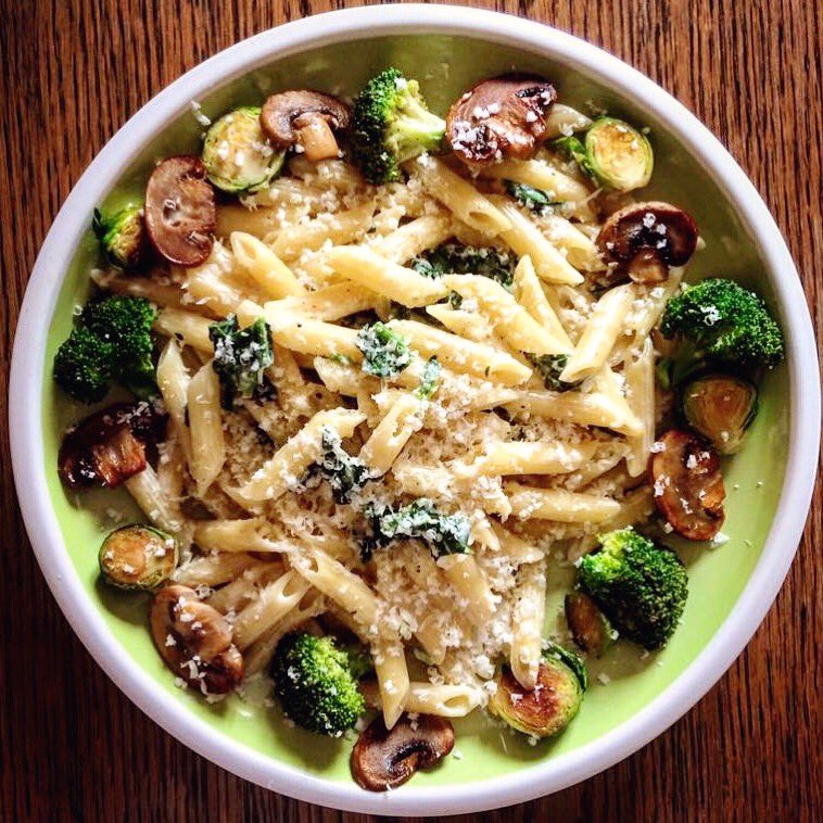 CookThisFoodCom's tweet image. Pasta Penne with Creamy Mushroom &amp;amp; Broccoli

#cookthisfood #pasta #penne #mushroom #broccoli #cheese #parmesan #tasty #food #cooking