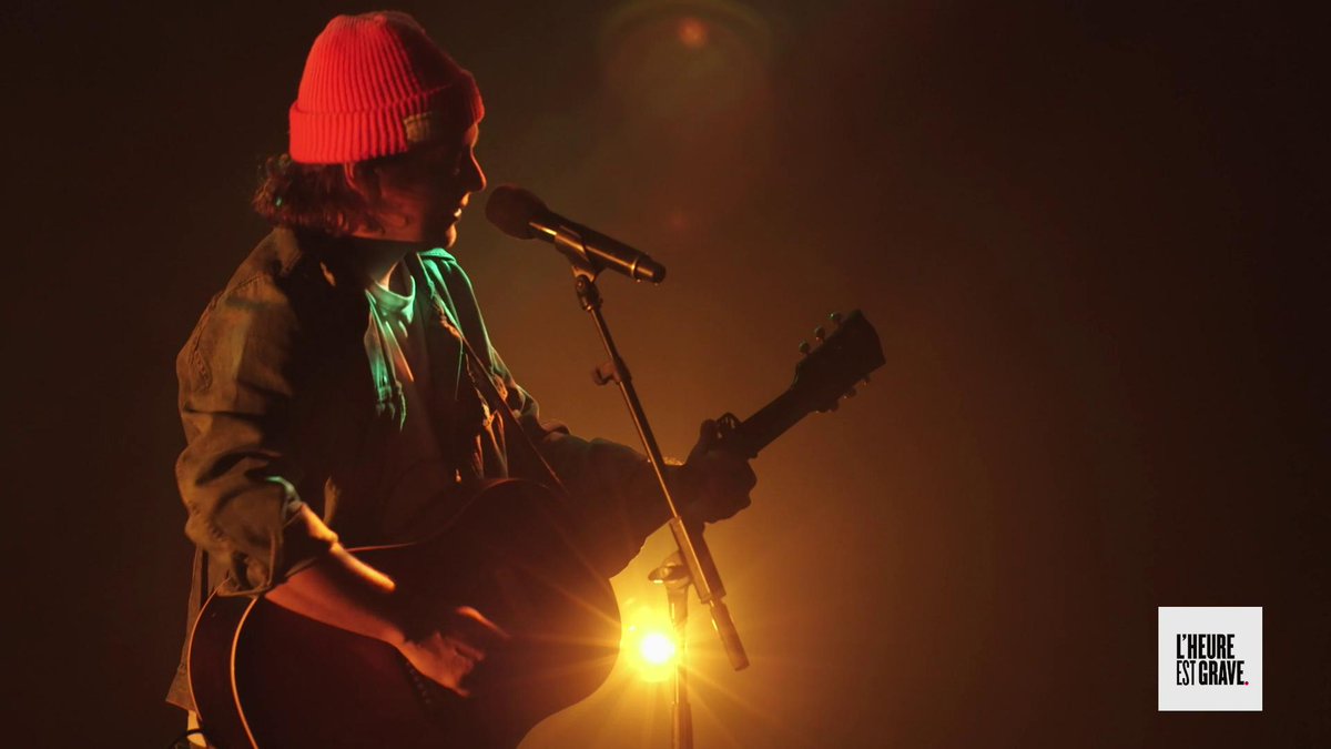 Hier soir, <a href="/PeterHPhillips/">Peter Phillips</a> était de passage à l'émission pour nous offrir "Nos chemins", que vous avez peut-être entendue à <a href="/VraieNatureTVA/">La vraie nature</a> Un moment paisible et doux. (Non, il n'est pas arrivé en barque à l'enregistrement.) #HEG_TQ (À voir ici: facebook.com/20534121446880…)