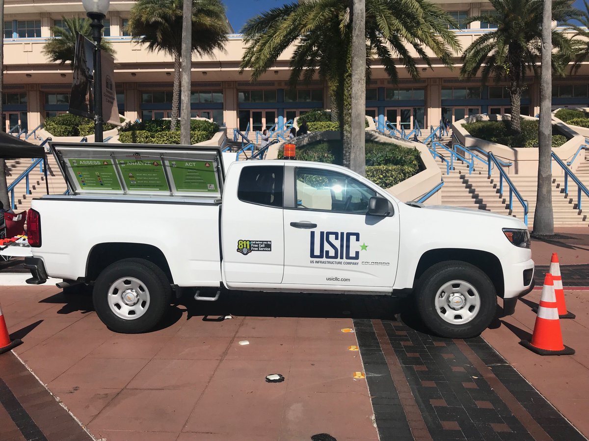 AutoExecInc's tweet photo. See an #AutoExec Reach Desk in a @USICLLC truck at #CGAExpo19! Keeping mobile workers organized, efficient and comfortable on the road. #mobileoffice #workingmobile #loveyouroffice https://t.co/PsvX85FRRb
