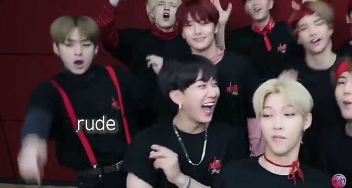 Asia30034269's tweet photo. То чувство когда ты просто мастер👌 стоп кадров …😂
#StrayKids #MIROH https://t.co/0Ai5gc9SZt