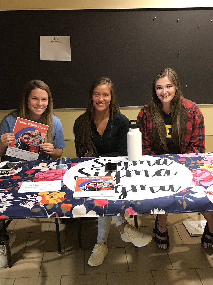 esuFSL's tweet photo. A couple of our awesome sororities are tabling in the Union today! Stop by if you have any questions about informal recruitment! @AlphaSig_EE @trisigma_pi @ESUPanhellenic https://t.co/bMUCvugOrS