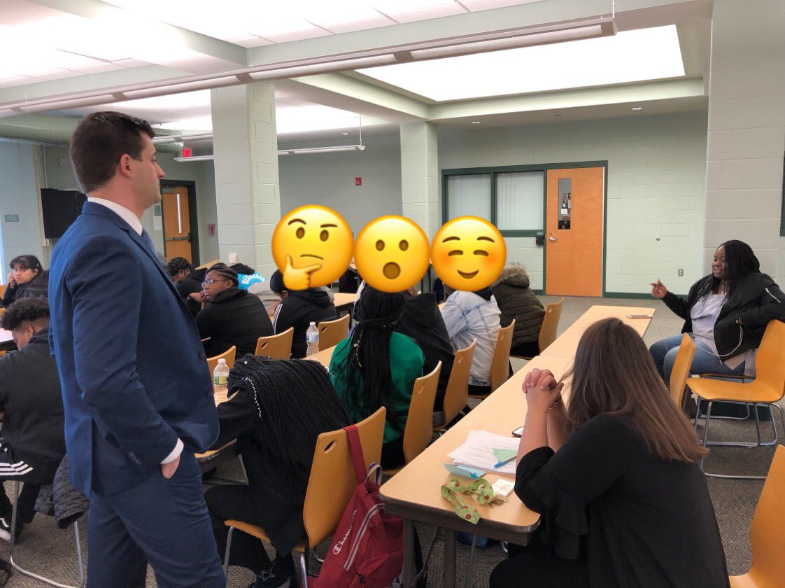 kreissteach's tweet image. Current @einhornharris &amp;amp; former Morris Cty Chief Asst. Prosecutor Matthew Troiano speaking to Ss in #ELAclass @_NeptuneHS about creating compelling arguments,being a lawyer,&amp;amp; knowing ur audience. @KristinHand6 @slmoore626 @MrsJennJoseph @DrSAMillaway @TamiCrader @NeptuneSchools