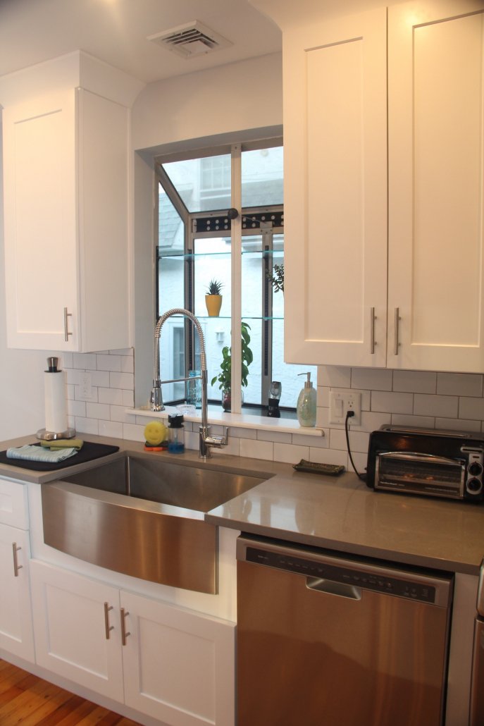 KitchenLegacy's tweet photo. Believe us or not but your life is all about Kitchen or Bathroom. Do you have any idea how much time do you spend there per day? 
#Kitchenremodelling https://t.co/vV3JutNdQt