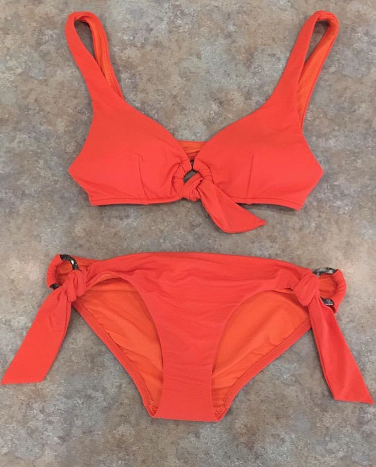 LondoMondo's tweet photo. 🍊 orange you glad we have swimwear sets // separates you can mix &amp; match?! 🍊 #londomondo #seafolly #londomondoswimwear #seafollyaustralia #seafollyswimwear https://t.co/29Rgd8xSBB