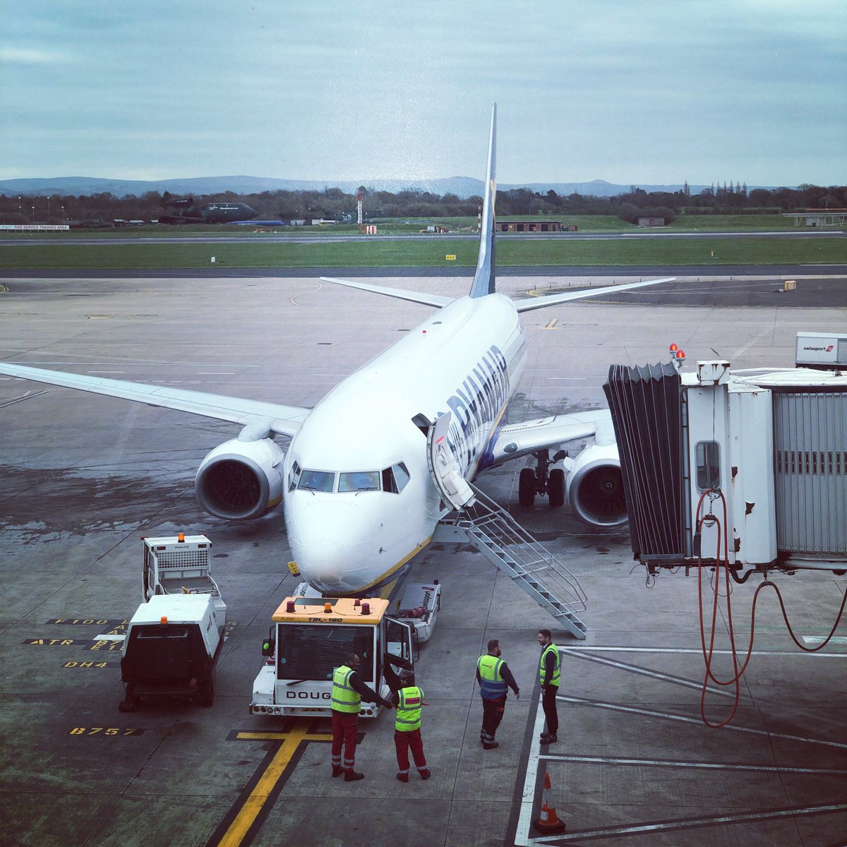 proudcommerce's tweet photo. Vor dem #Brexit nochmal kurz nach #Manchester zum #Holiwork. Dabei neuen Rekord aufgestellt: In den ganzen Tagen nur im Umkreis von 500 Meter um die Wohnung unterwegs gewesen und dabei zwei Hipster-Locations erkundet. 🥳 https://t.co/xdoZJSqfn4