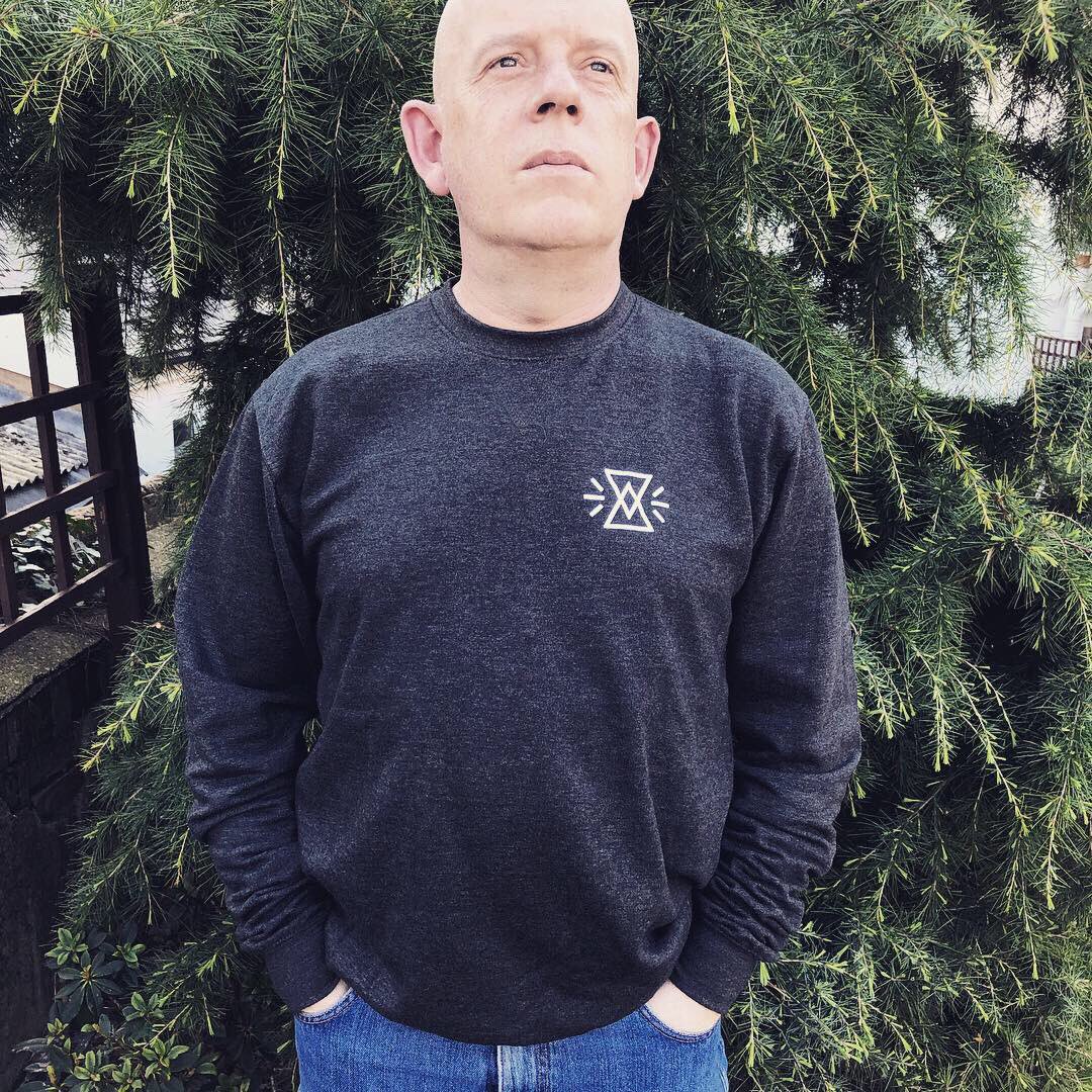 Mozzalini999's tweet photo. Support your team. Proud to wear my @LostMap
colours. Looking forward to Visitations II and this summer’s pilgrimage to the heavenly Isle of Eigg. #LostMap #Visitations #Eigg https://t.co/7IOXluI55F