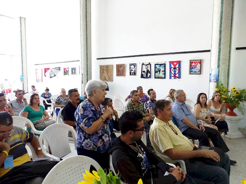 editorial_uci's tweet photo. 🧐La presentación del libro Buenas prácticas para la migración a código abierto en la Feria del Libro📚 de Holguín🇨🇺 sucitó el debate🗣️ entre la población y autoridades del territorio

@alicia_senra @rislaidy @carlosparraZ @silvanouci @nataliauci16 @OcorreaOmar @WalterBG_uci https://t.co/l4sgEtQkNG
