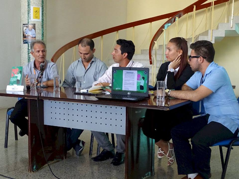 editorial_uci's tweet photo. 🧐La presentación del libro Buenas prácticas para la migración a código abierto en la Feria del Libro📚 de Holguín🇨🇺 sucitó el debate🗣️ entre la población y autoridades del territorio

@alicia_senra @rislaidy @carlosparraZ @silvanouci @nataliauci16 @OcorreaOmar @WalterBG_uci https://t.co/l4sgEtQkNG