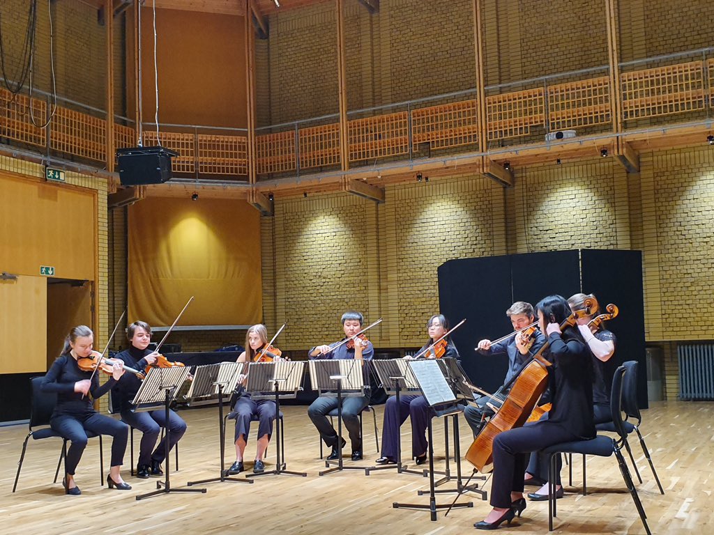 ArcoBirmCons's tweet photo. Many congratulations to the @BirmCons musicians for performing a wonderful concert @TheCBSO Centre, of the octet’s by Mendelssohn and Enescu. We cannot be more thankful for their support and belief in our project 🎻😊 https://t.co/4tjjMbpthK
