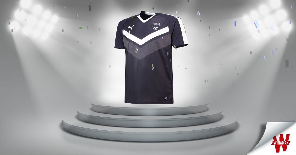 YonEcenarro's tweet photo. Ce maillot des @girondins te branche ? 
Pour tenter de le gagner, rien de plus simple: 

  🔁RT + follow @WinamaxSport 

  🎲T.A.S parmi mes abonnés mercredi 3 avril 2019 à 11:00
#Concours https://t.co/XBJS6b3uWm