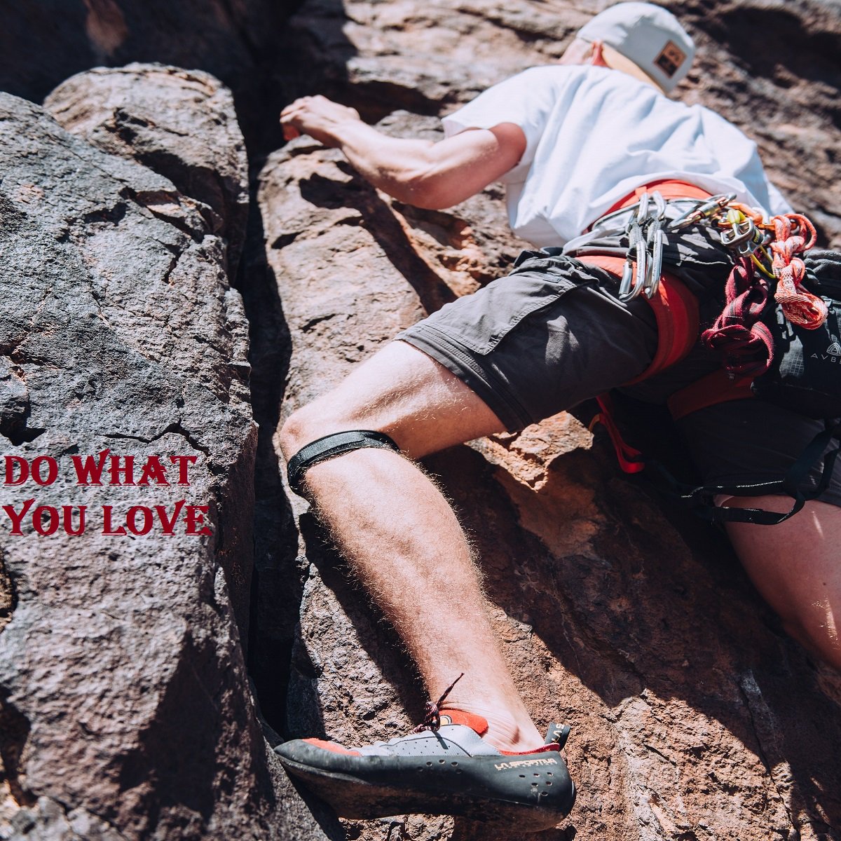 MDUBActive's tweet photo. Enjoy the activities that you love the most. Whether you have knee pain due to arthritis, a knee sprain, or tendonitis, it’s time to take back your life and return to your favorite pastimes. PATELLA TENDON STRAP https://t.co/TIVhuDVrP8
.
#Patella #Patellastrap #Crosstrap #MDUB https://t.co/BALgzAmjW6