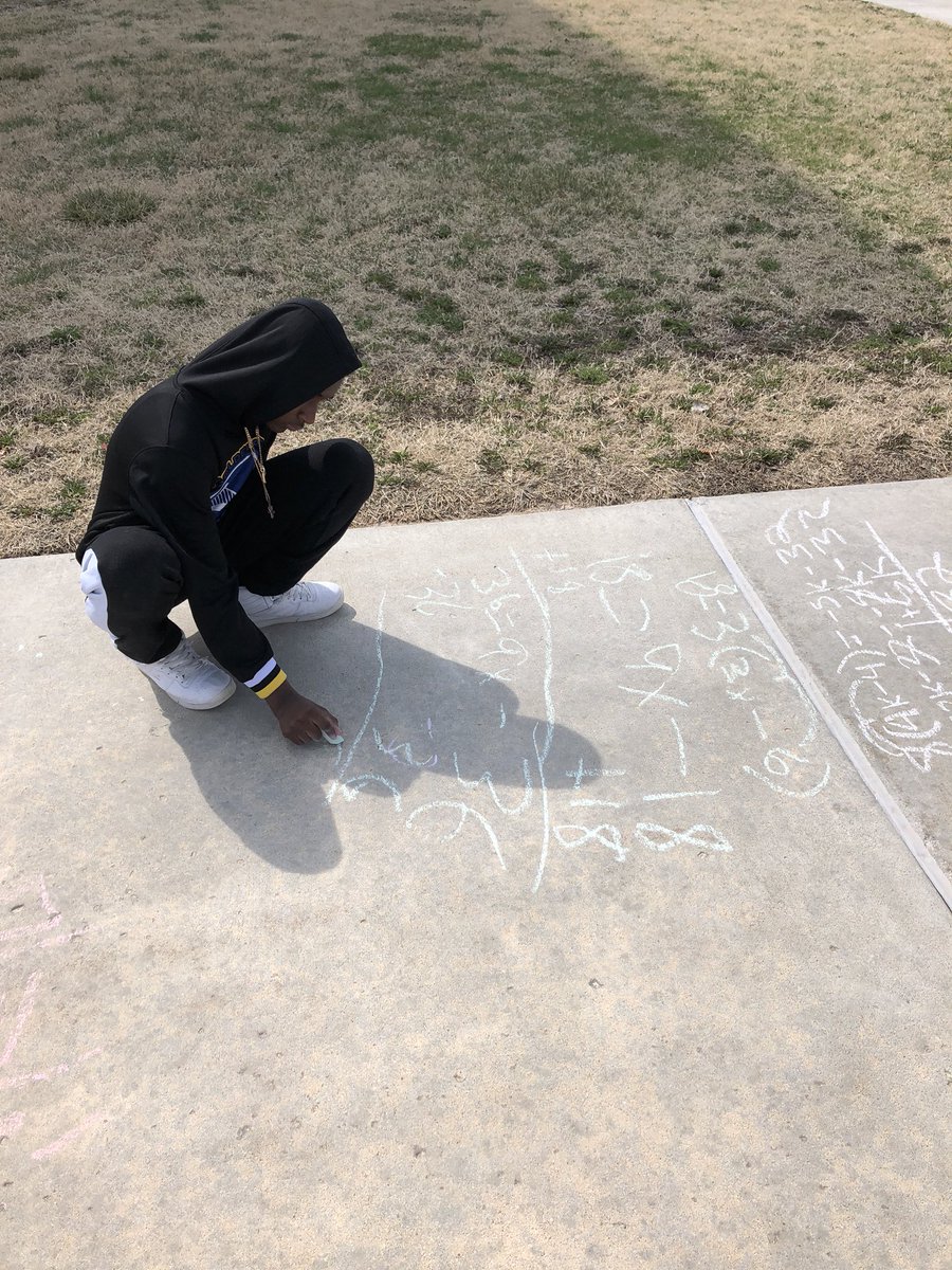 CoachElliott14's tweet photo. Nice sunny day to solve some equations! (It was a touch windy)  #FRMSTroopers #8BlueCrew https://t.co/UtFtj2w2TS