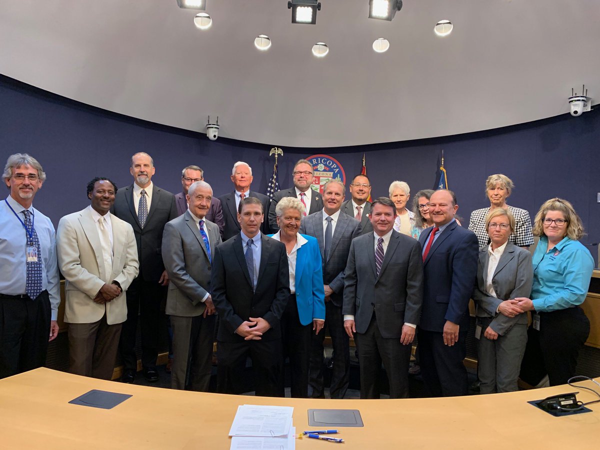 maricopacounty's tweet image. Board approves and signs lease agreement between @mcparks and @BLMNational for Maricopa County to manage 1,000+ acres of public land in Vulture Mtns. Recreation Area near #Wickenburg.  County will add recreational amenities.  Thank you to all involved over the past 9 years!